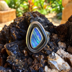Ribbon Tide – Boulder Opal Shadowbox Ring
