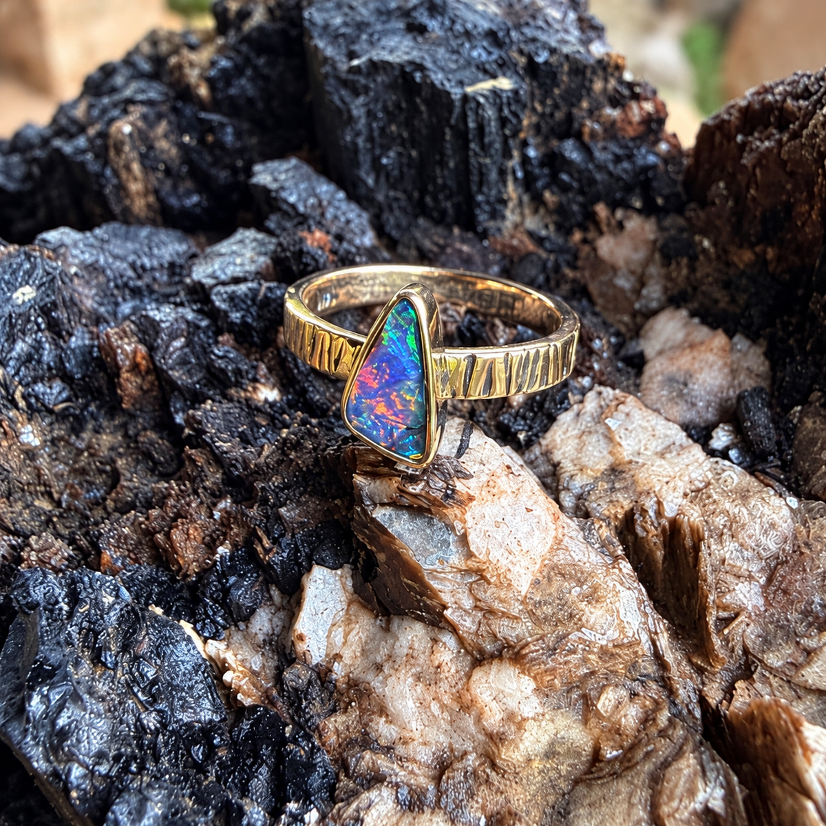 Solar Crest — 14K Gold Winton Boulder Opal Ring