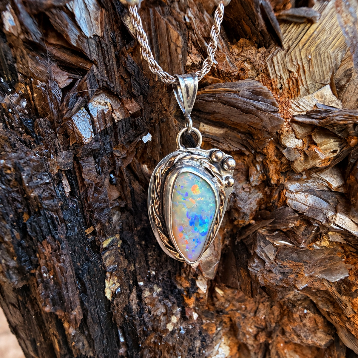 Aurora Drift – Opal Pendant with 14K Gold Accents