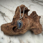 Ocean Fire Australischer Boulder-Opal-Anhänger