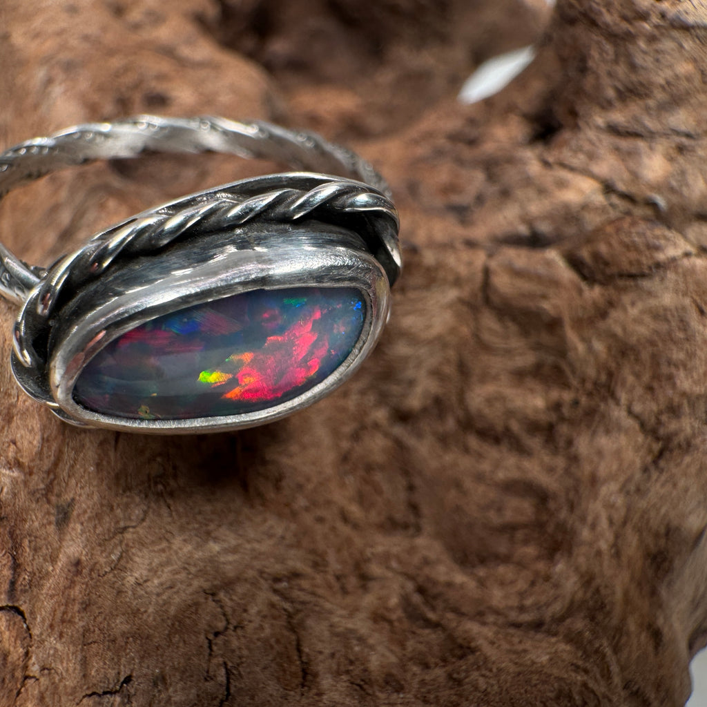 Ember Tide Relic – Fossilized Seashell Opal Ring
