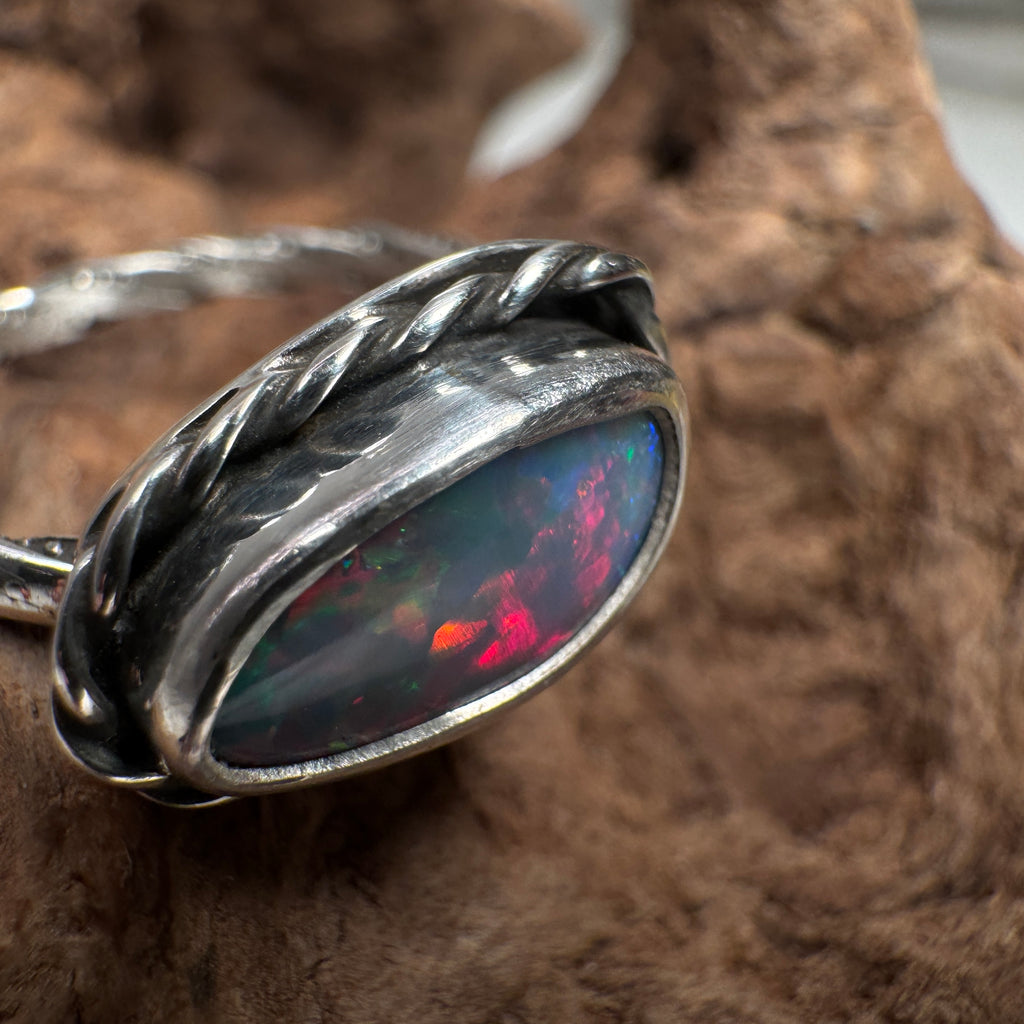 Ember Tide Relic – Fossilized Seashell Opal Ring