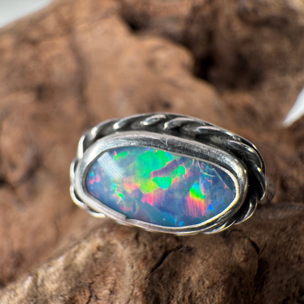 Ember Tide Relic – Fossilized Seashell Opal Ring